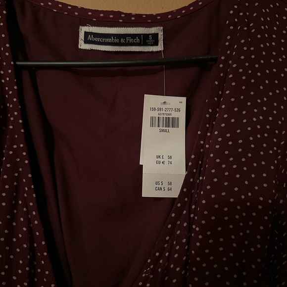 Abercrombie & Fitch Maroon Polka Dot Long Sleeve Dress - NWT
size: small - Picture 5 of 6